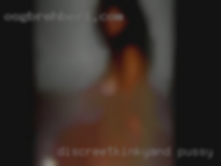 Discreet.kinky.and pussy up for anything from Newark.