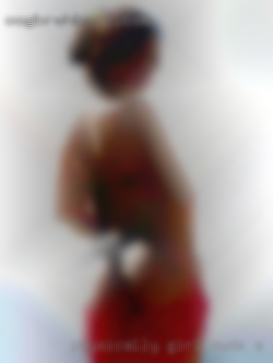 Physically girl nude a bottom but mentally verse.
